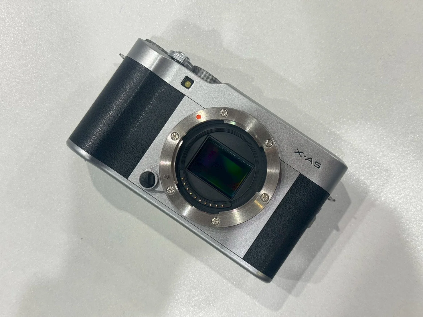 รับซื้อกล้อง DSLR / Mirrorless ในจังหวัดสิงห์บุรี ให้ราคาที่คุณพอใจ